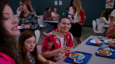 2021-2025_-_Ginny_and_Georgia_S01E01_mp40024.jpg