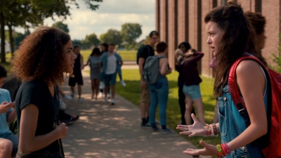 2021-2025_-_Ginny_and_Georgia_S01E01_mp40355.jpg