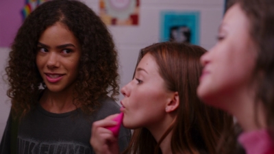 2021-2025_-_Ginny_and_Georgia_S01E02_mp40620.jpg
