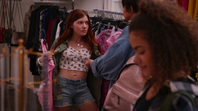 2021-2025_-_Ginny_and_Georgia_S01E02_mp42110.jpg