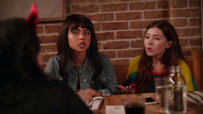 2021-2025_-_Ginny_and_Georgia_S01E05_mp40786.jpg